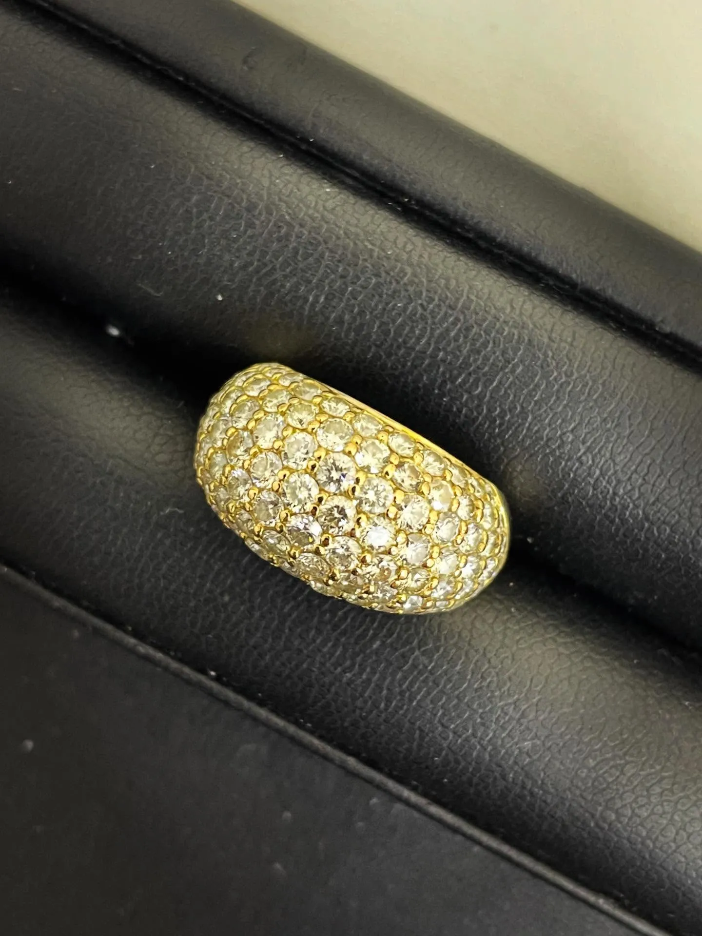 《K18ダイヤモンドリング》